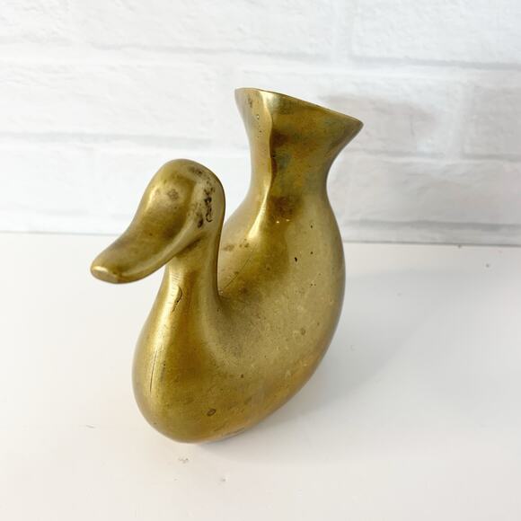 Vintage Brass Duck Vase 4" MCM Decor Stylized Curvy Design Minimalist - Picture 5 of 8